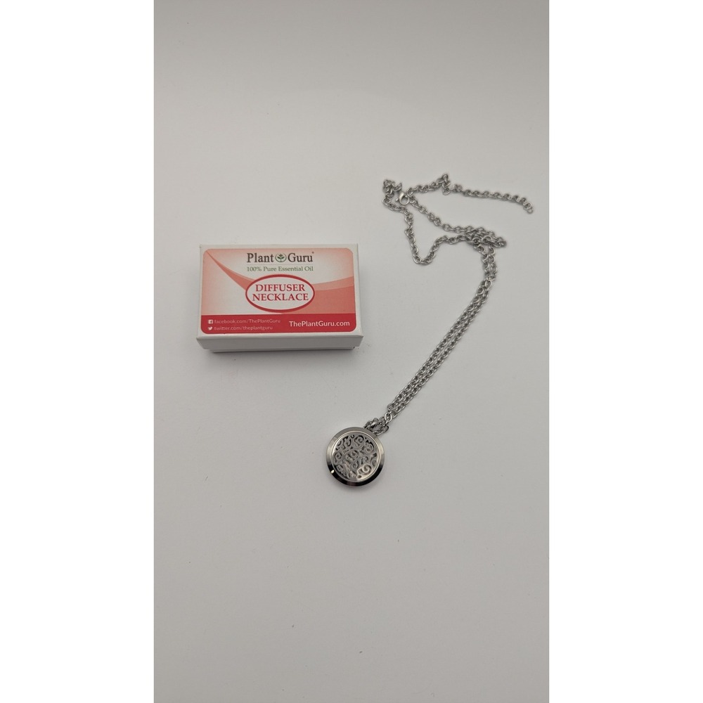 Plant Guru Essential‎ Oil Diffuser Necklace Stainless Filigree Locket Silver